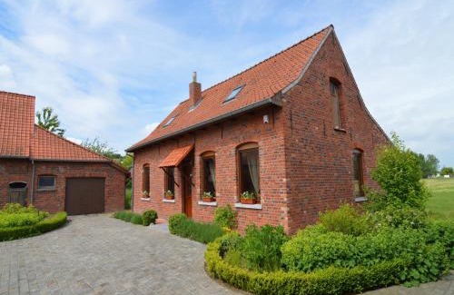 Le Bizet House | Spacious Family Home