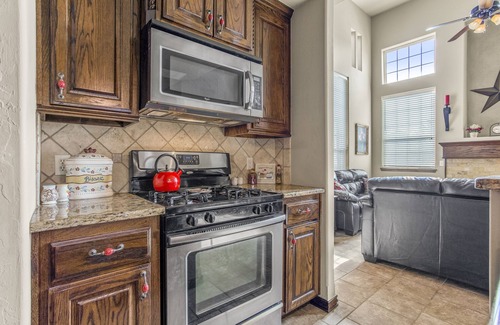 Wheatland House | Spacious family home near airport and downtown OKC
