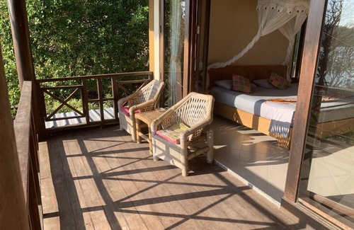 Batu Putih Villa | Spacious Family Villa with en-suite bedrooms aircon and freshwater swimming pool