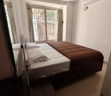 Sanpada Apartment | Spacious Garden Facing 2 BHK in Sanpada 5 mins from DY Patil Stadium