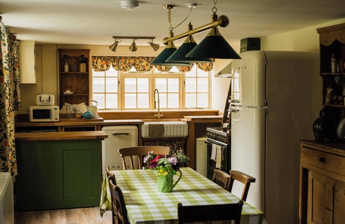 Chard House | Spacious cottage perfect for countryside escape and exploring the Jurassic coast