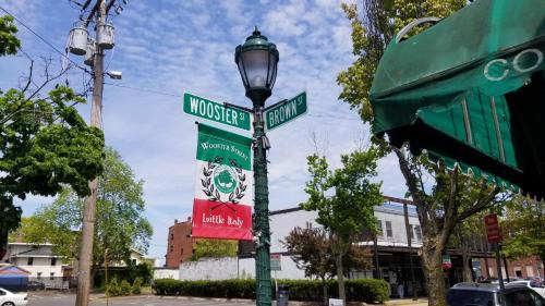 Mill River Apartment | Spacious Getaway by Wooster Square!