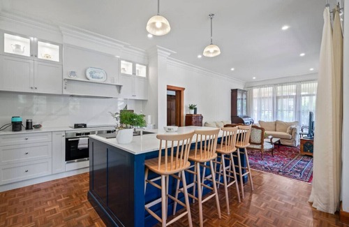 Moonee Ponds House | Spacious heritage home