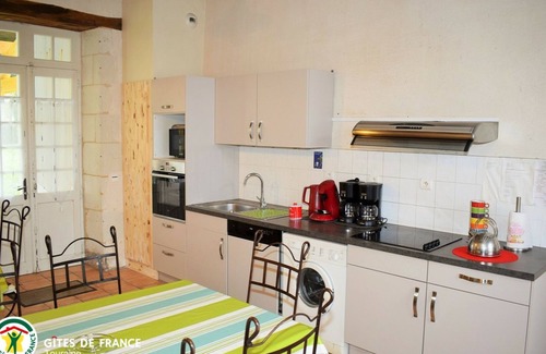 Bossay-sur-Claise Cottage | Spacious Historic Presbytery, Sleeps 15, Garden, WiFi, Near Châteaux & La Roche-Posay
