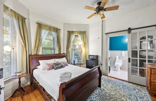 Clifton House | Spacious Historic House Near Louisville Sites