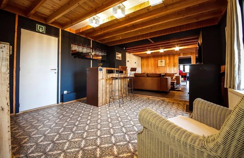 Gesves House | Spacious holiday home in Gesves with garden