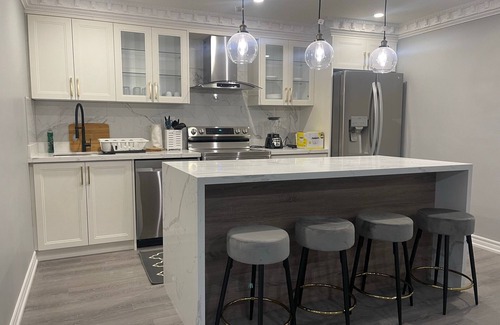 Markham Apartment | Spacious home 3 king beds, 2 full baths Angus Glen in Markham with over 2,000 sq