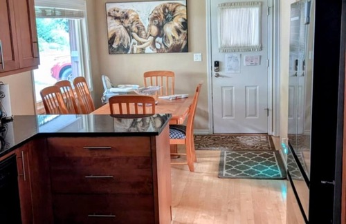 West Kelowna Estates House | Spacious Home great for family, friends, business trip!