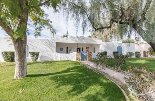 Moon Valley House | Spacious Home in Moon Valley- Heated Pool & Spa