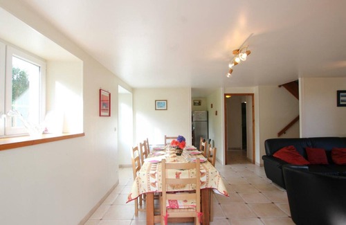 Cotentin Cottage | Spacious Home with Fireplace & Garden, Ideal for Families & Pets, WiFi, Near Bricquebec-en-Cotentin