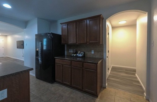 Temple House | Spacious home with WiFi/AC