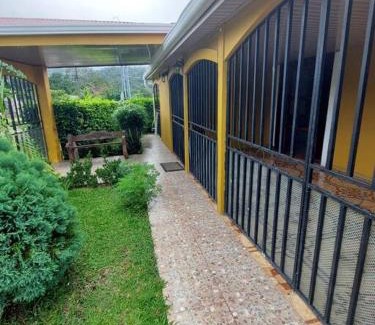 Bijagua House | Spacious house, green areas, close to Río Celeste, Toucans House