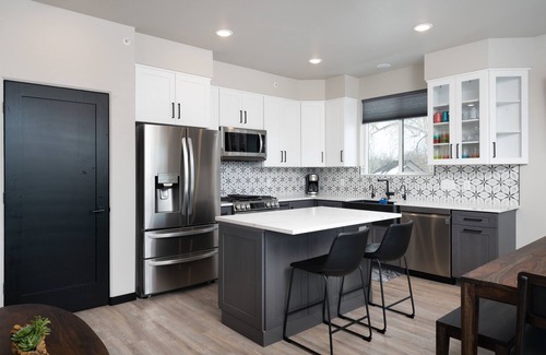 Four Corners Condo | Spacious & Industrial Condo - Perfect for the Whole Gang! Dogs Ok & Great Rates!