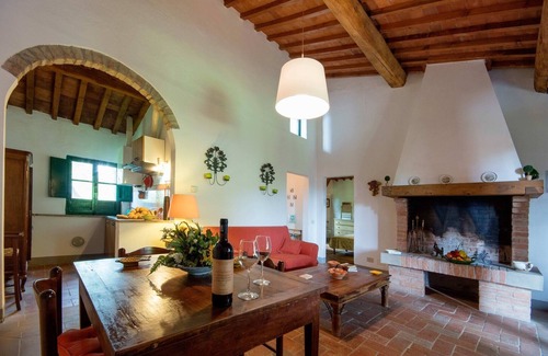 Ghizzano House | Spacious Tuscan Farmhouse