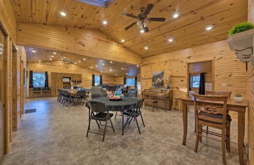 Partridge House | Spacious Kansas Retreat On-Site Disc Golf!
