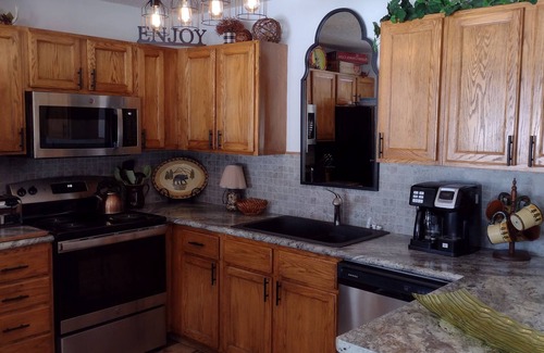 St Germain Condo | Spacious Lakefront/Snowmobile Lodge Condo