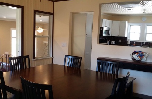 Copeland House | Spacious Lakefront w/private dock between Grove and Monkey Island!