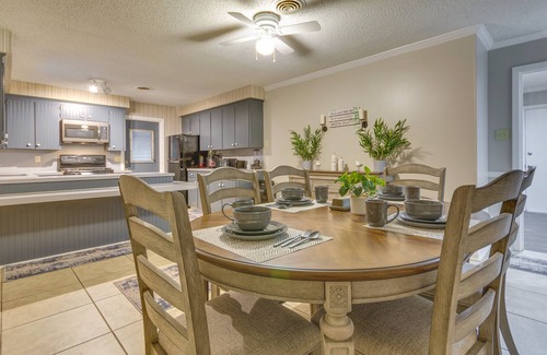 Little Rock House | Spacious Little Rock Home w/Patio - 9 Mi to Dtwn!