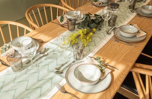 Suruga Ward Apartment | Spacious Living and Garden 10 min walk from Shizuoka station