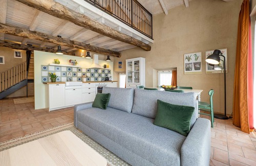 Cressa Apartment | Spacious Loft Apartment near Bogogno Golf Club