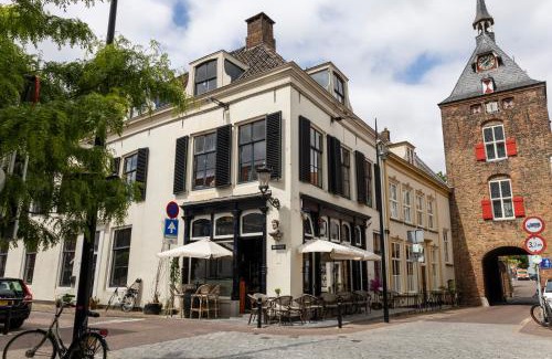 Vianen Apartment | Spacious loft in listed building