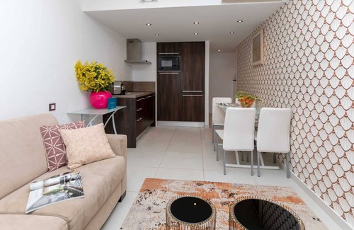 Juan-les-Pins Apartment | Spacious Lovely Riviera 6E