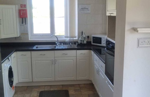 Doncaster House | Spacious Luxurious Serviced Accommodation