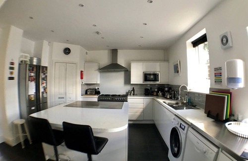 Shipley House | Spacious luxury house in a quiet yet convenient location - sleeps 12