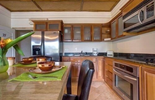 Placencia Resort | Spacious Master Suite w/Kitchen, WiFi, Balcony, & Lovely Views