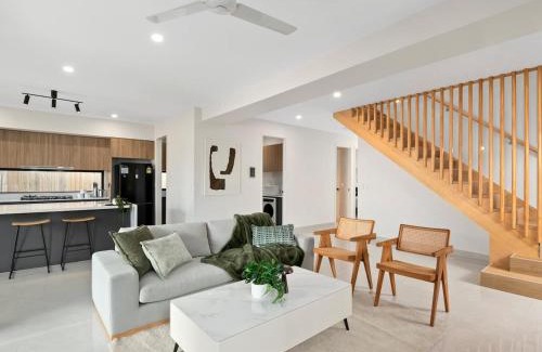 Pallara House | Spacious Modern 6BR Family Home in Pallara QLD