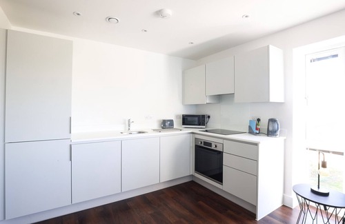 Bicester Apartment | Spacious, modern apartment near Bicester Village