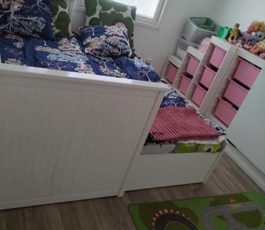 Vantaa Bed & Breakfast | Spacious Modern House 10 km from airport, sauna
