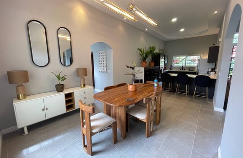 El Valle de Anton Villa | Spacious mountain villa with 5 bedrooms and brand new AC