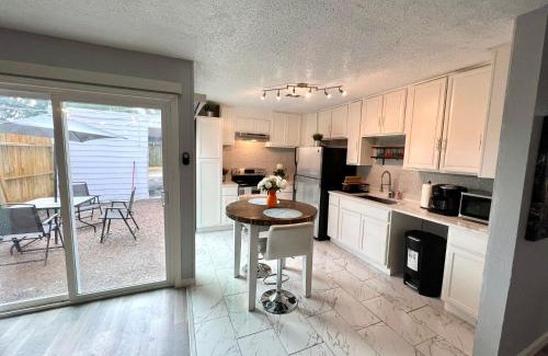 Northeast Houston Apartment | Spacious n Cozy 3 Bedroom/15 min from Downtown