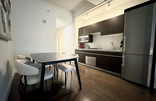 Financial District Apartment | Spacious NYC 1-bedroom; Downtown with 24/7 Doorman