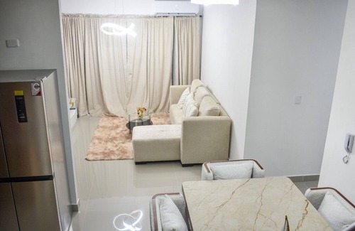 Los Frailes Apartment | Spacious Penthouse Apt. A place to relax with elegant decoration!