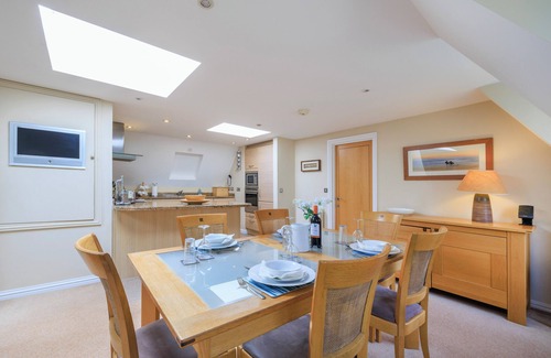 Walberswick Apartment | Spacious Penthouse apartment, Walberswick, Nr Southwold sleeping 6 next to beach