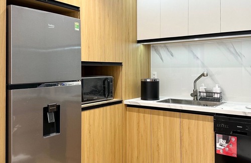 Hang Xanh Apartment | Spacious Premium 3-Beds 120m2 Apartment with Pool @Manor606