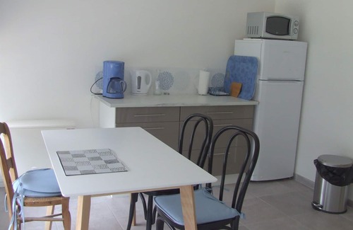 Beauquesne Apartment | Spacious, quiet apartment on 1st floor with parking space