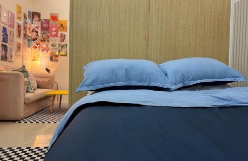 Santo Cristo Apartment | SPACIOUS RETRO UNIT at SM North Mall w Balcony and FAST WIFI