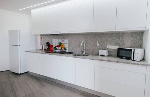 Lagoa Apartment | Spacious Seaside apartment A - Faraway