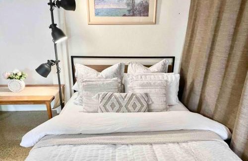 Burwood East Apartment | Spacious Self-Contained Guest Suite