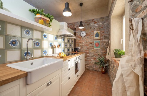 Cressa Apartment | Spacious Studio Apartment with Garden in Restored Farmhouse