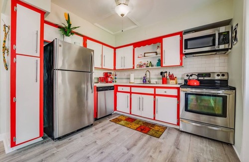 Coral Ridge Apartment | Spacious Studio w/Private Patio & Grill