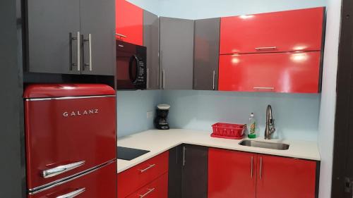 San Juan Apartment | Spacious Studio walking distance to the Ocean, Unit 1