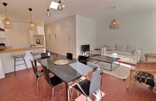 Le Rouet Apartment | Spacious T3 in the heart of Marseille