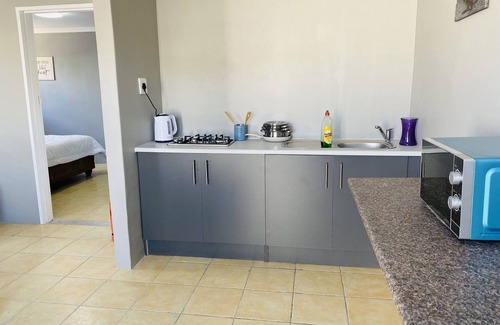 Kenridge Apartment | Spacious #Trendy#Central#FastWifi#Parking