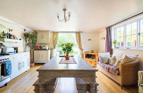 Dedham Cottage | Spacious Tudor Cottage with Beautiful Garden