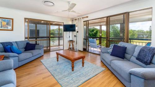 Woorim House | Spacious Unit overlooking Moreton Bay - Boyd St, Woorim