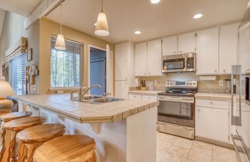 Tennis Village House | Spacious Updated Modern Condo Near Lodge, SHARC Passes! Tennis Village 44